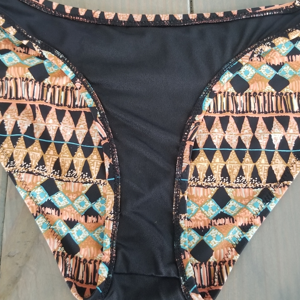 Volcom Geometric Bikini Bottom - Picture 5 of 6